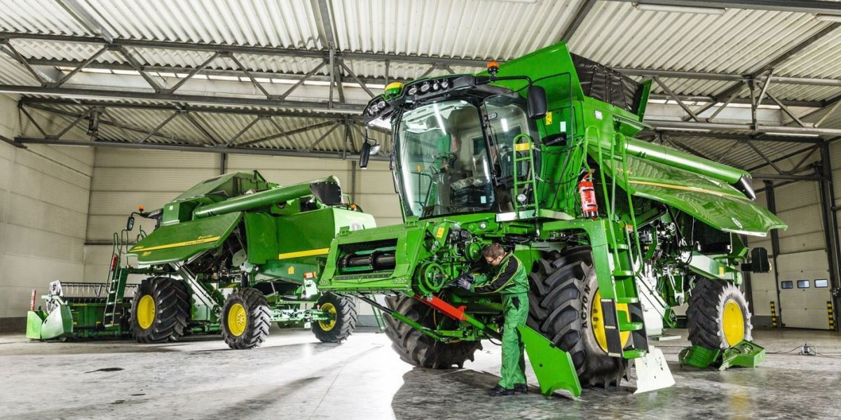 JOHN DEERE ナイロンジャケット Sサイズ　緑/黄 mqdefault.jpg