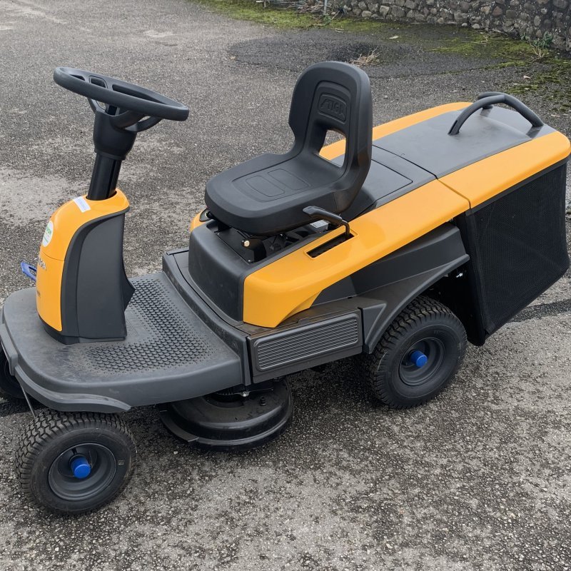 Farm and clearance fleet lawn mowers